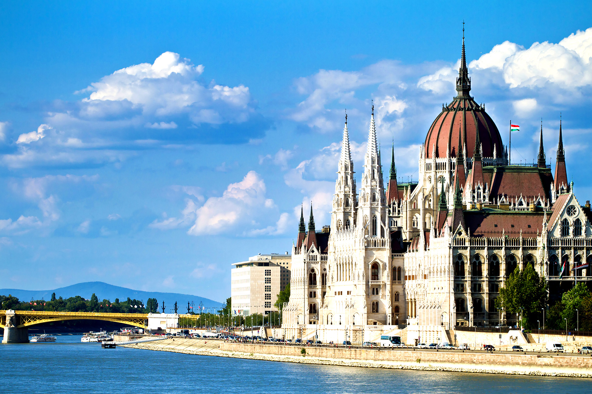 【奧斯匈】歐洲浪漫河輪巡航 X 徒步健行10日